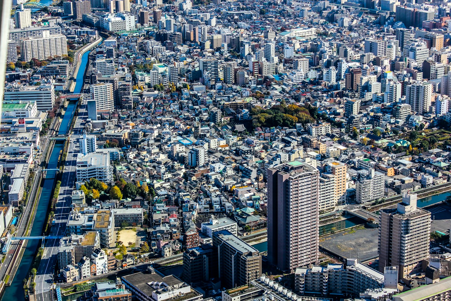 北京朝阳区一地升为高风险〃北京朝阳区新增高中